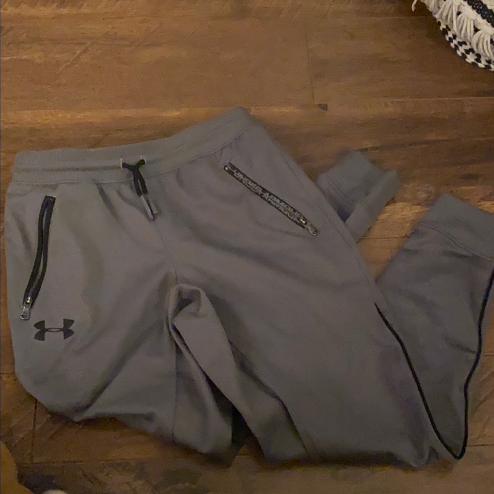 Boys Underarmour Sweatpants